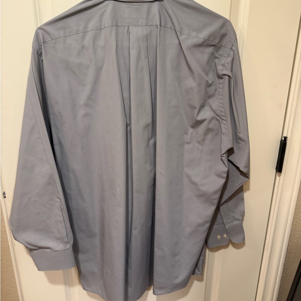 Van Heusen Men's Classic Gray Dress Shirt - Picture 2 of 3